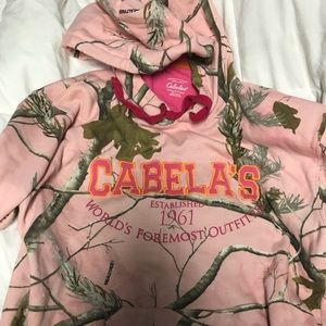 Medium Cabela hoodie